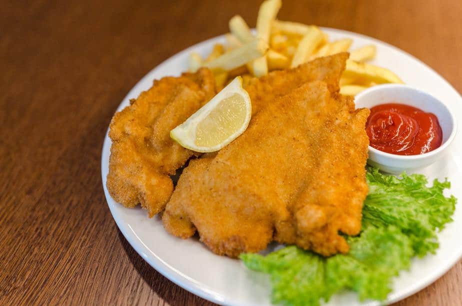 What kinds of foods cause diarrhea in elderly patients