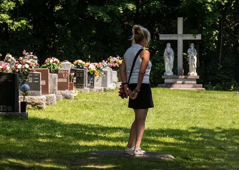 A Complete Guide to Burial Insurance in the US